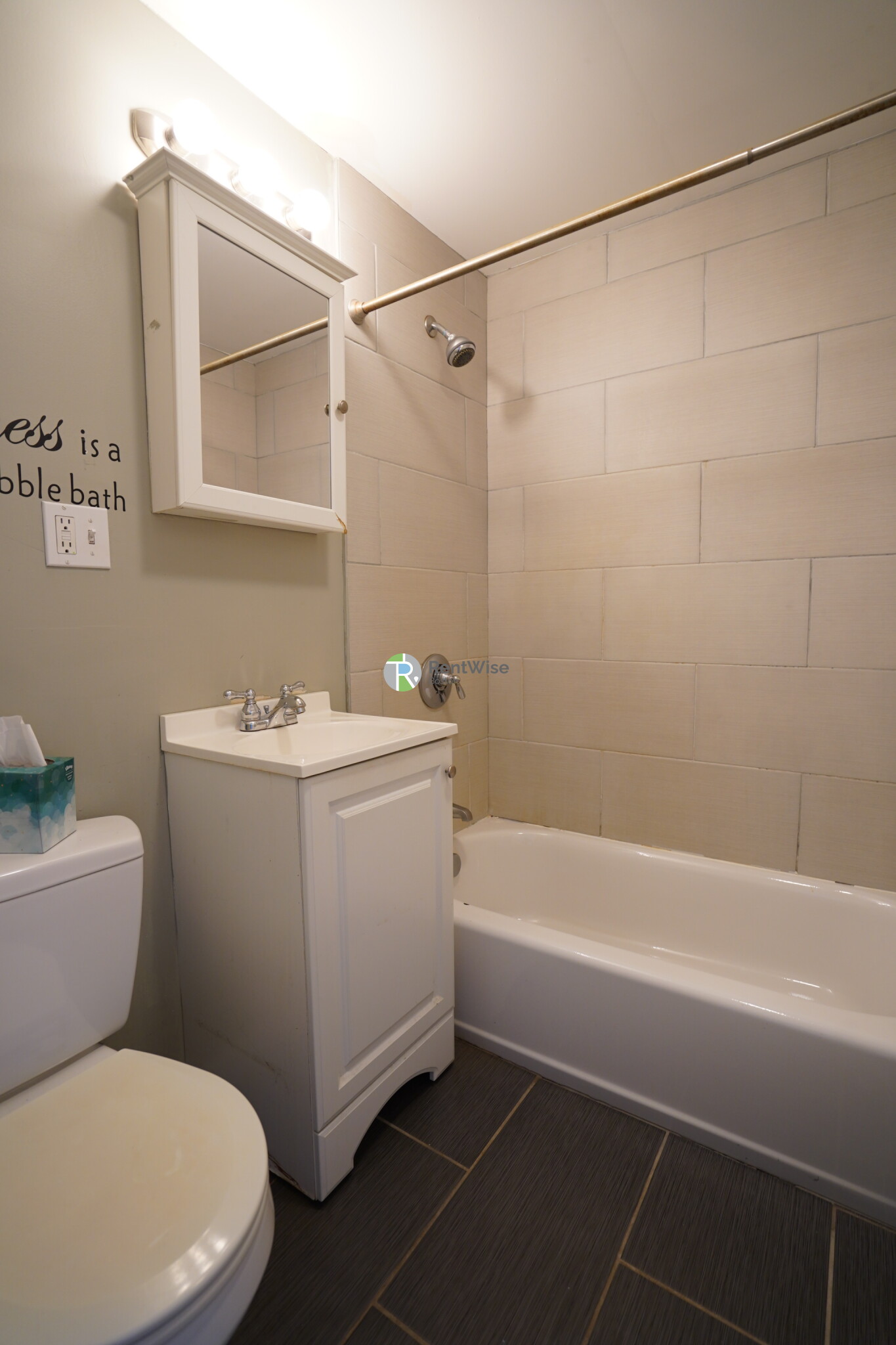 1 bed, 1 bath apartment for rent at 36 L St Unit 1, South Boston — photo 10 of 15