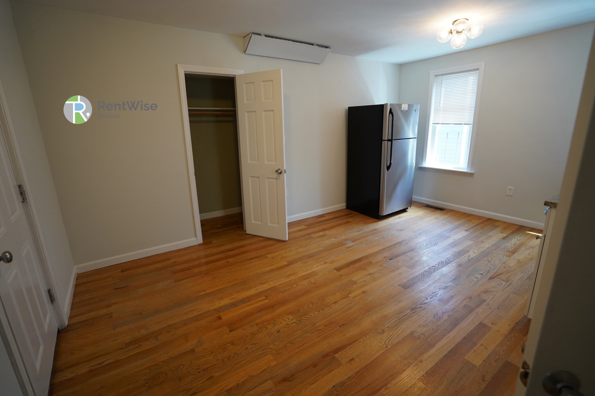 1 bed, 1 bath apartment for rent at 36 L St Unit 2, South Boston — photo 2 of 31