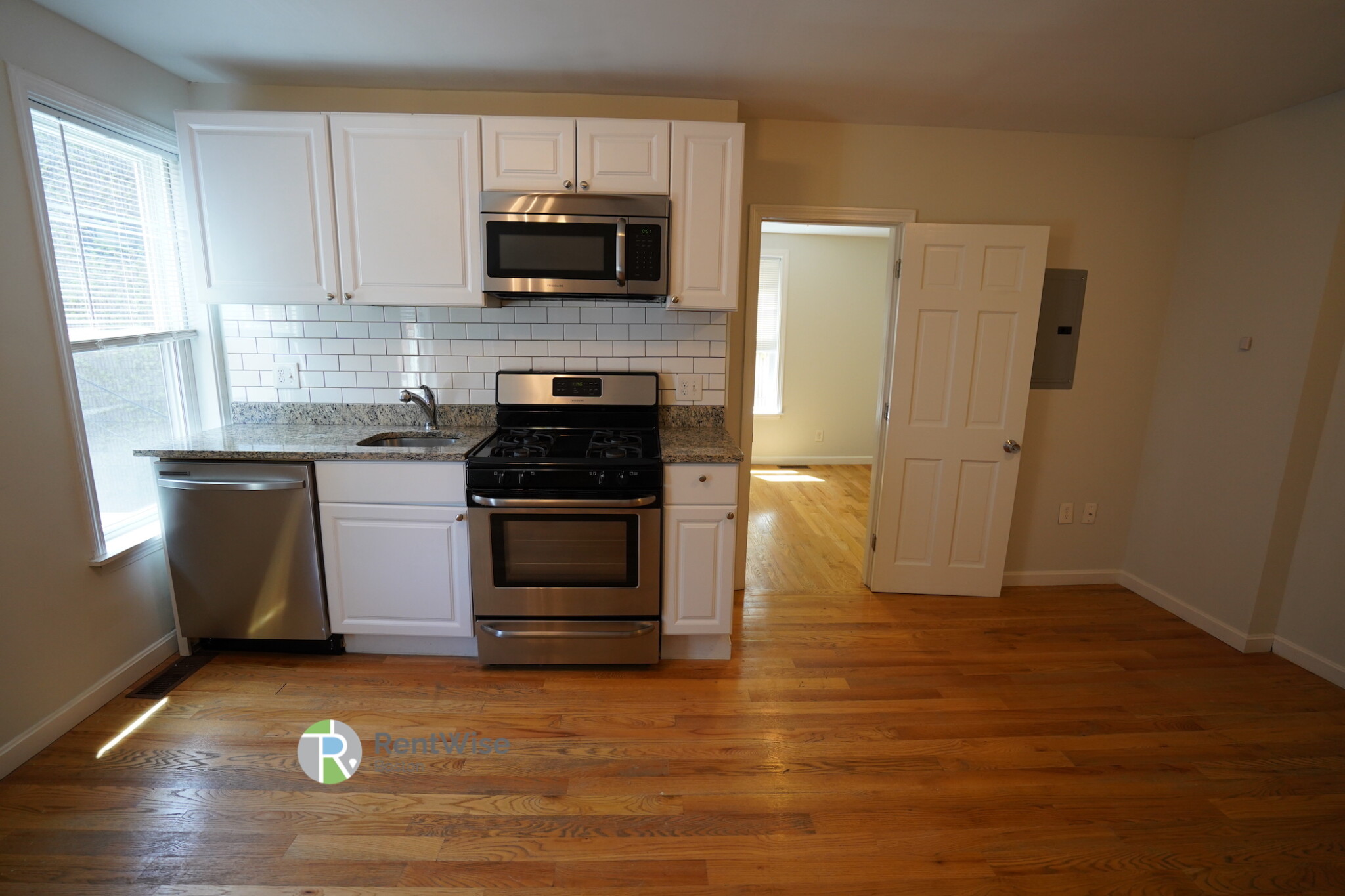 1 bed, 1 bath apartment for rent at 36 L St Unit 2, South Boston — photo 3 of 31