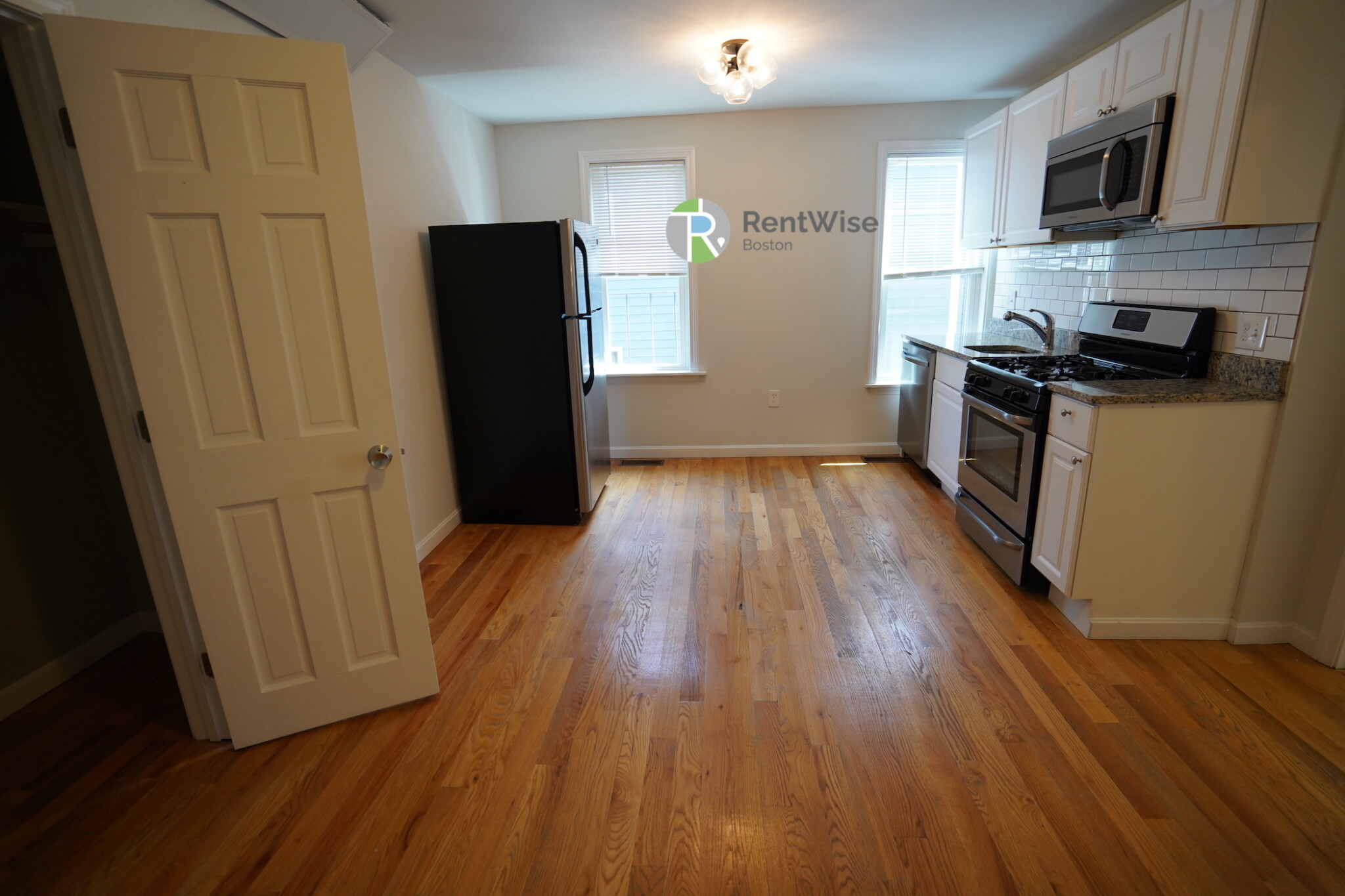 1 bed, 1 bath apartment for rent at 36 L St Unit 2, South Boston