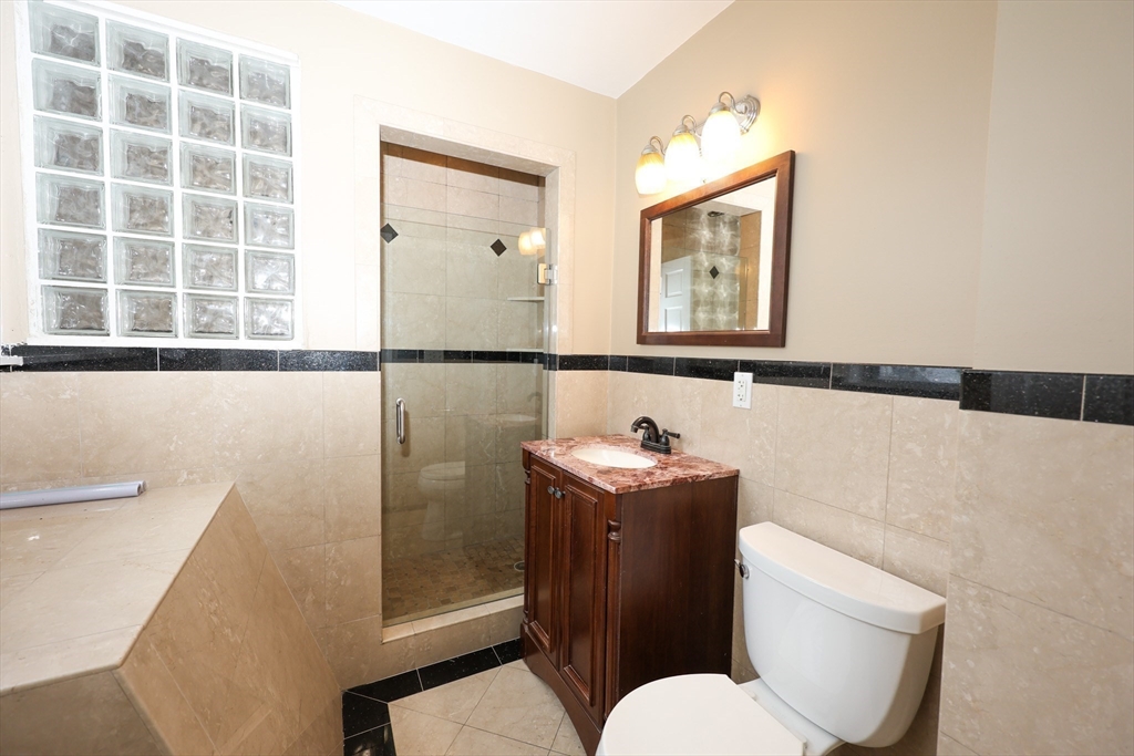 2 bed, 2 bath apartment for rent at 36 Lancaster St Unit 1, Quincy — photo 18 of 31