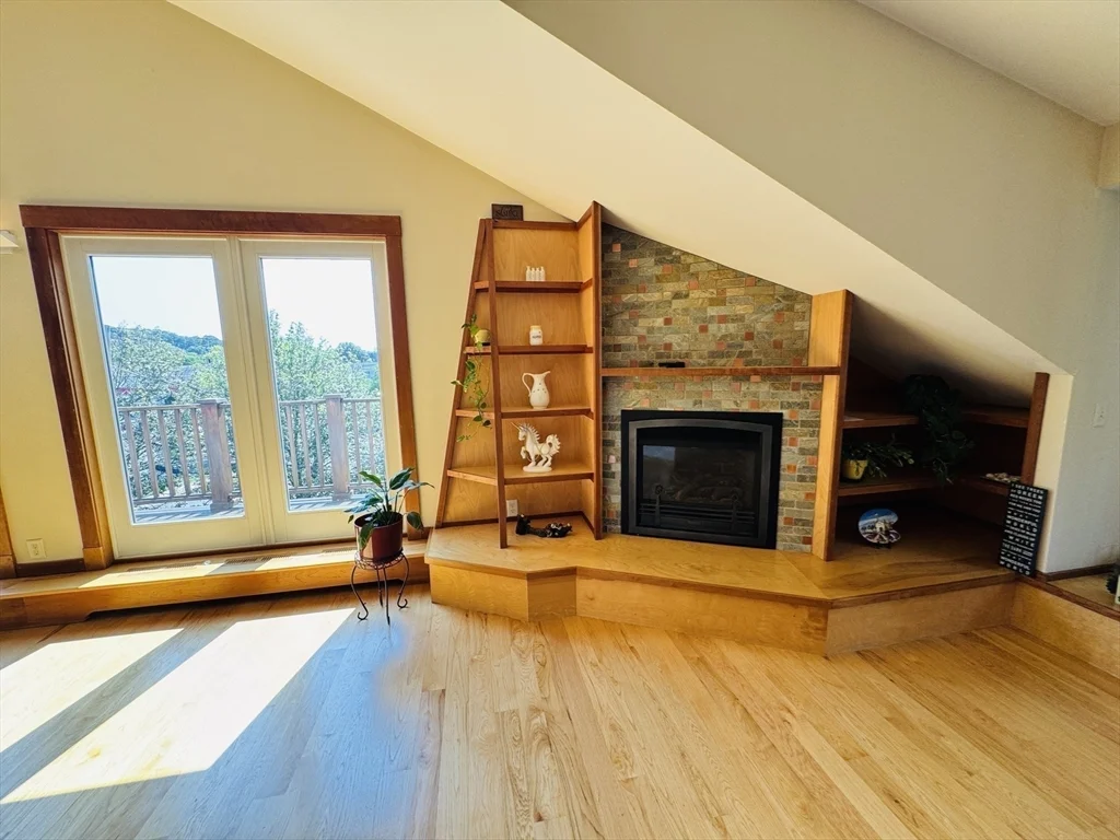 1 bed, 2 bath apartment for rent at 36 Lexington St Unit 3, Watertown — photo 8 of 17