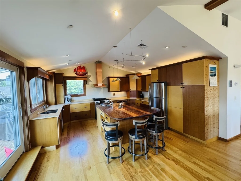 1 bed, 2 bath apartment for rent at 36 Lexington St Unit 3, Watertown — photo 5 of 17