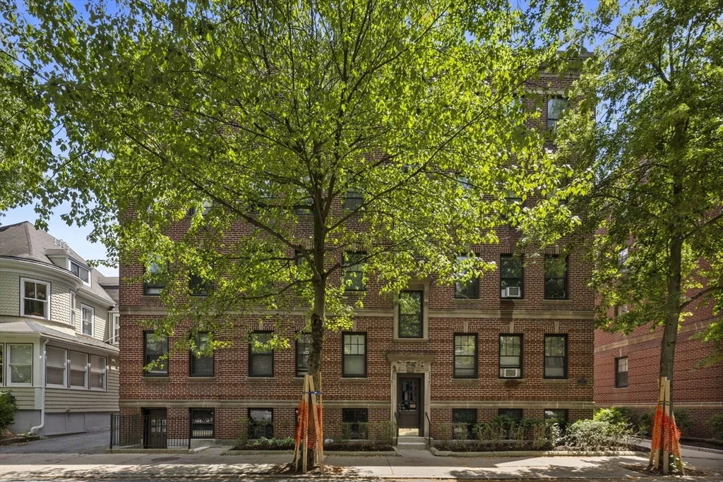 2 bed, 1 bath apartment for rent at 36 Linnaean St Unit 2, Neighborhood Nine — photo 11 of 11