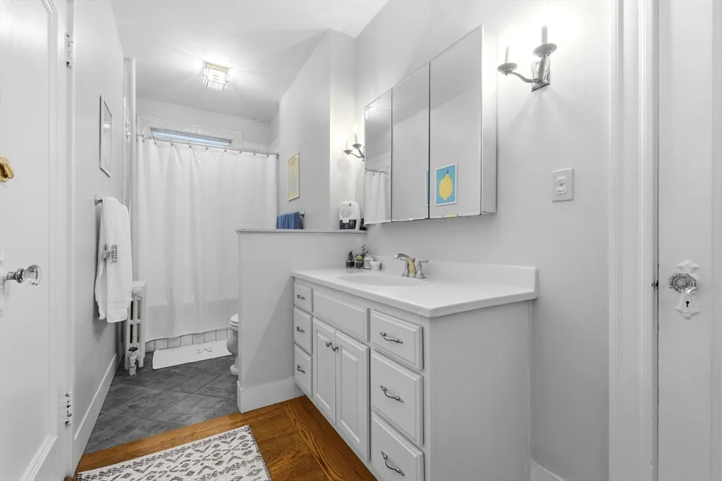 2 bed, 1 bath apartment for rent at 36 Linnaean St Unit 2, Neighborhood Nine — photo 8 of 11