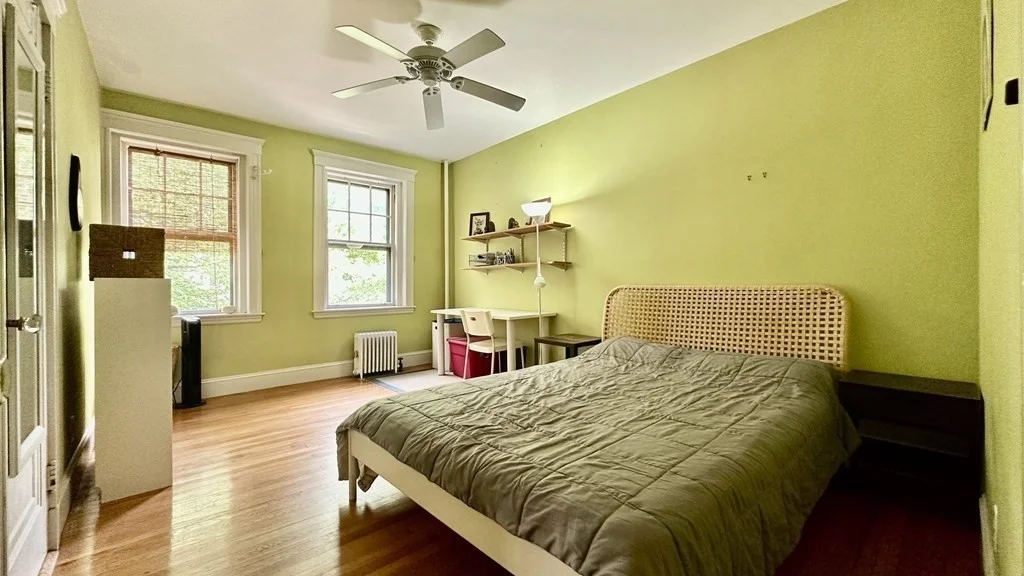 2 bed, 1 bath apartment for rent at 36 Linnaean St Unit 5, Cambridge — photo 3 of 14