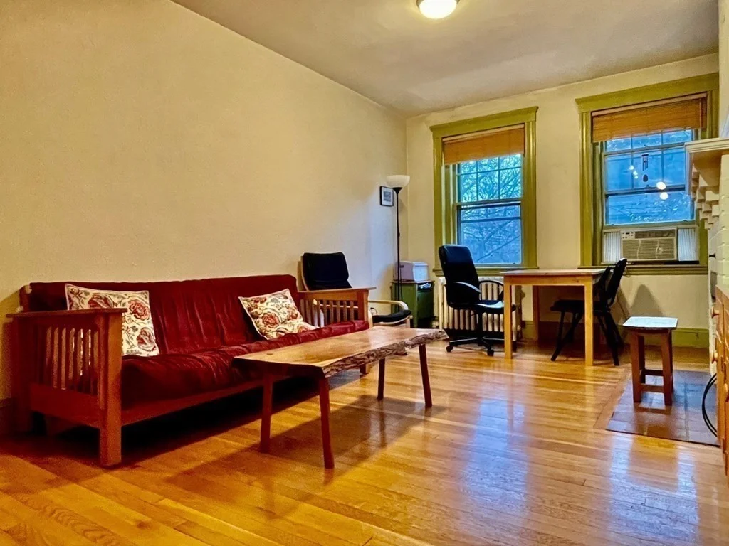 2 bed, 1 bath apartment for rent at 36 Linnaean St Unit 5, Cambridge — photo 1 of 14