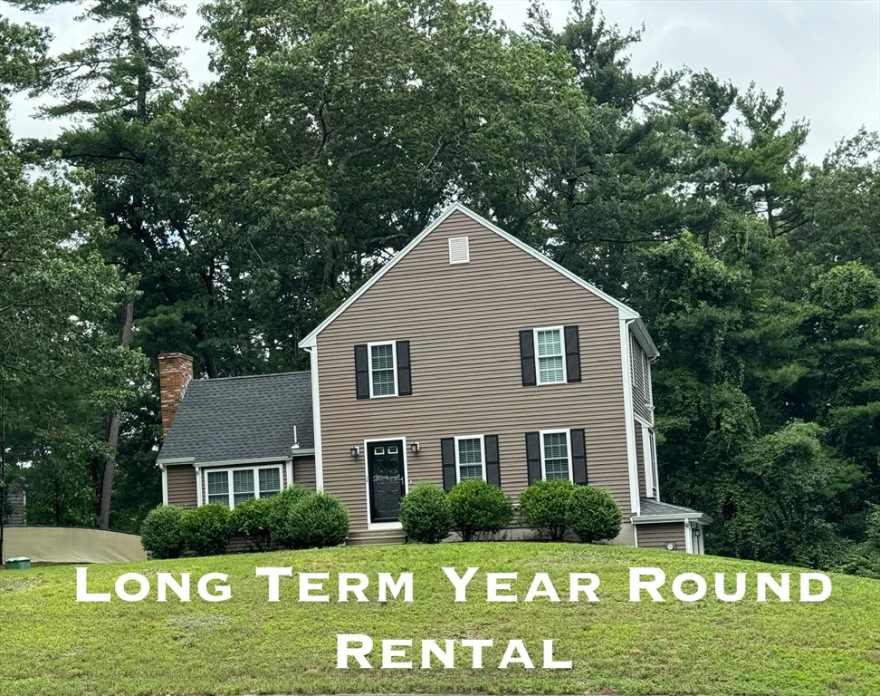 3 bed, 1 bath apartment for rent at 36 Lisa Ave, Plymouth