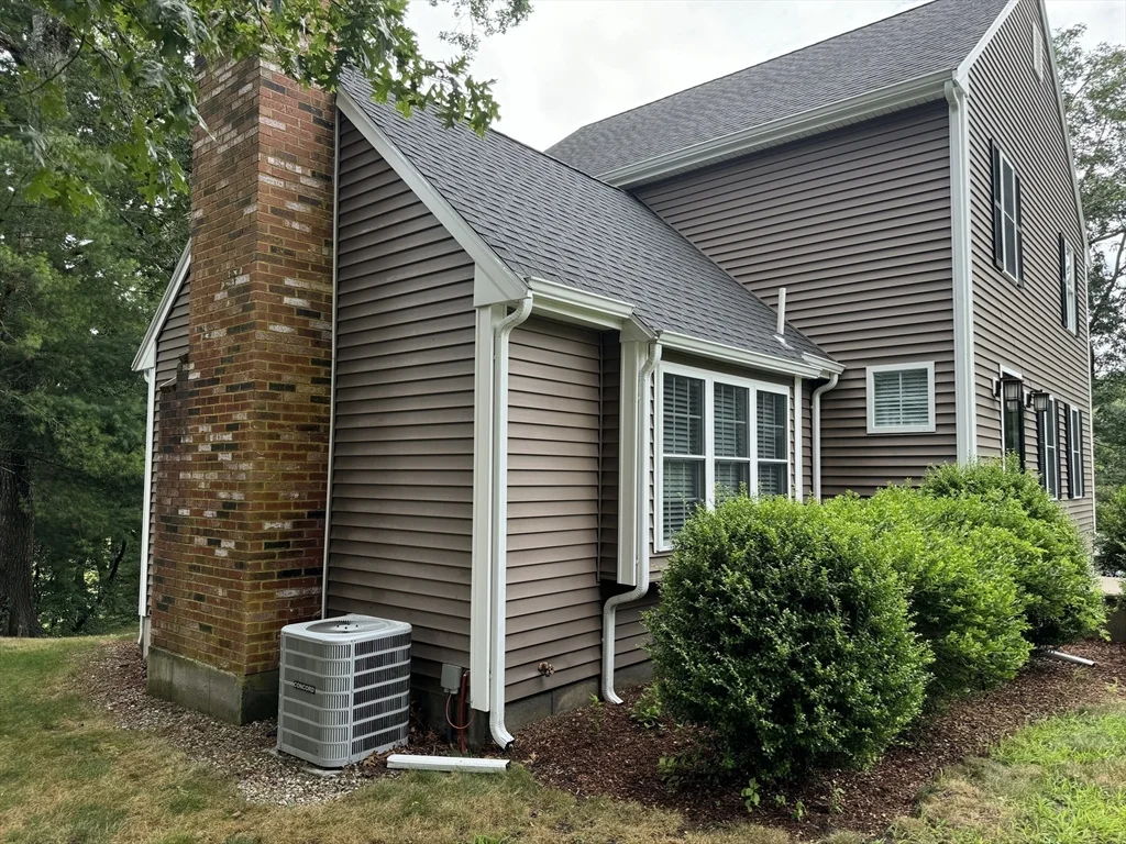 3 bed, 1 bath apartment for rent at 36 Lisa Ave, Plymouth — photo 18 of 25