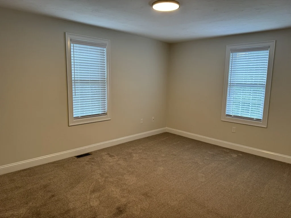 3 bed, 1 bath apartment for rent at 36 Lisa Ave, Plymouth — photo 15 of 25