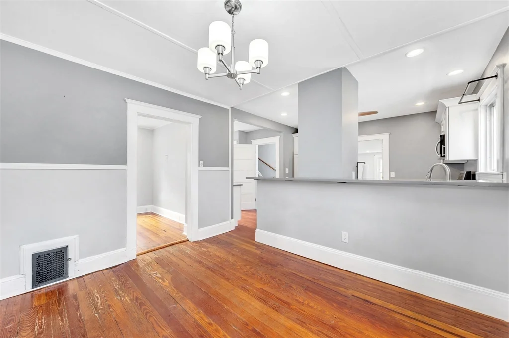 2 bed, 1 bath apartment for rent at 36 Marshall St Unit 1, Winthrop Center — photo 13 of 20