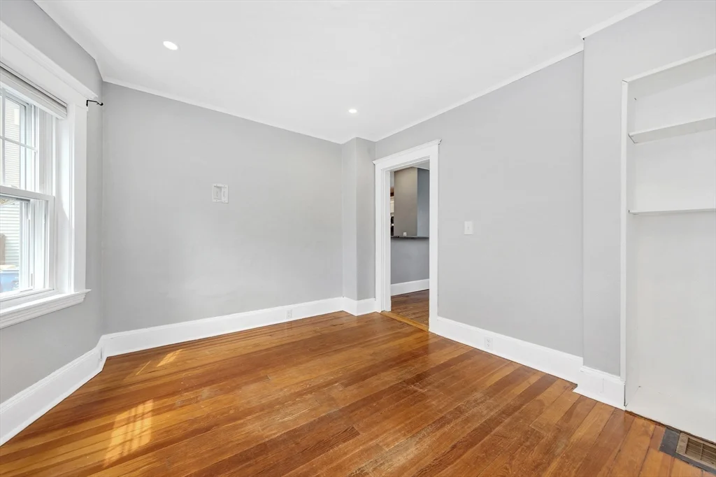 2 bed, 1 bath apartment for rent at 36 Marshall St Unit 1, Winthrop Center — photo 17 of 20