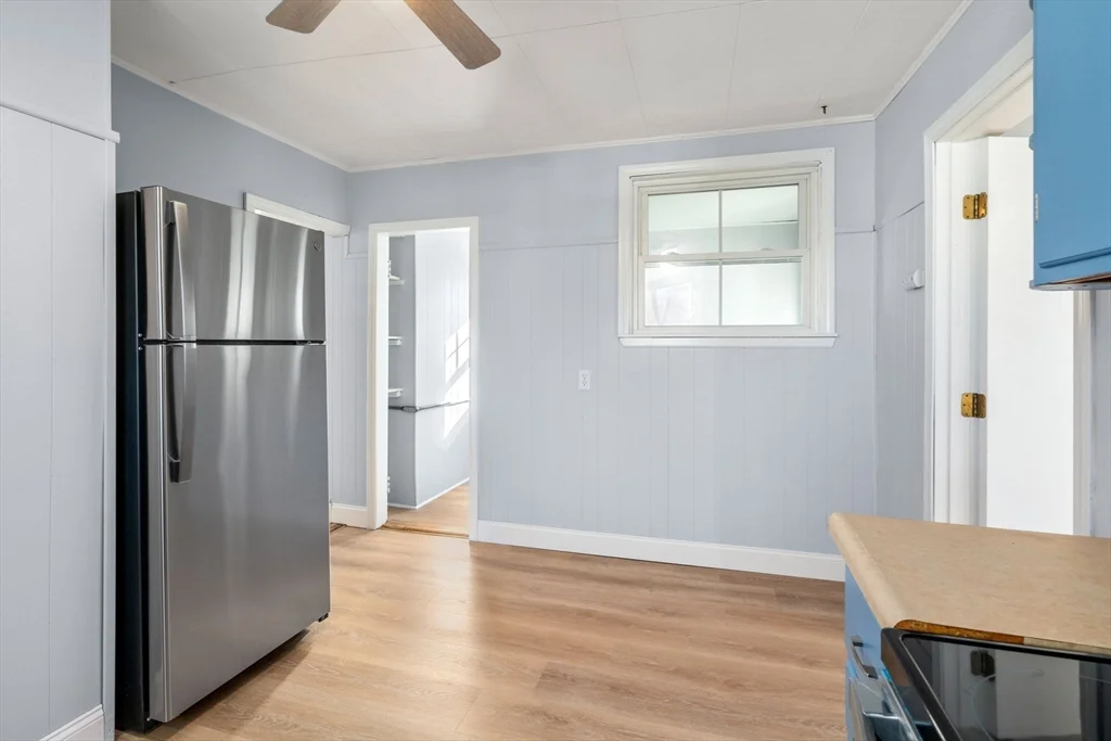 3 bed, 1 bath apartment for rent at 36 Marshall St Unit 2, Winthrop — photo 5 of 19