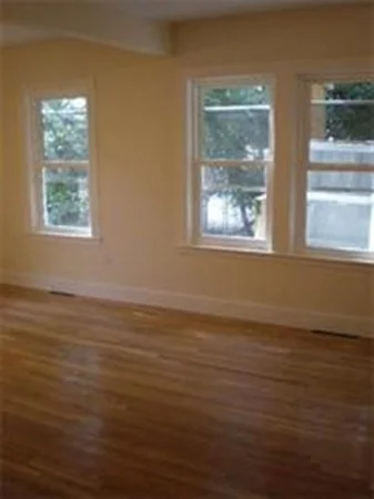 1 bed, 1 bath apartment for rent at 36 Mass Ave Unit 1R, Quincy — photo 4 of 8