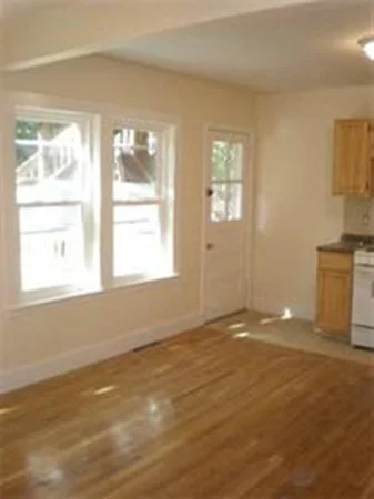 1 bed, 1 bath apartment for rent at 36 Mass Ave Unit 1R, Quincy — photo 2 of 8