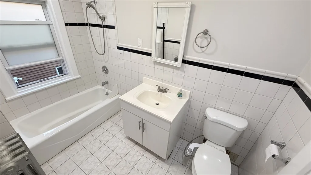 3 bed, 1 bath apartment for rent at 36 Mayfield St Unit 2, Dorchester — photo 12 of 18