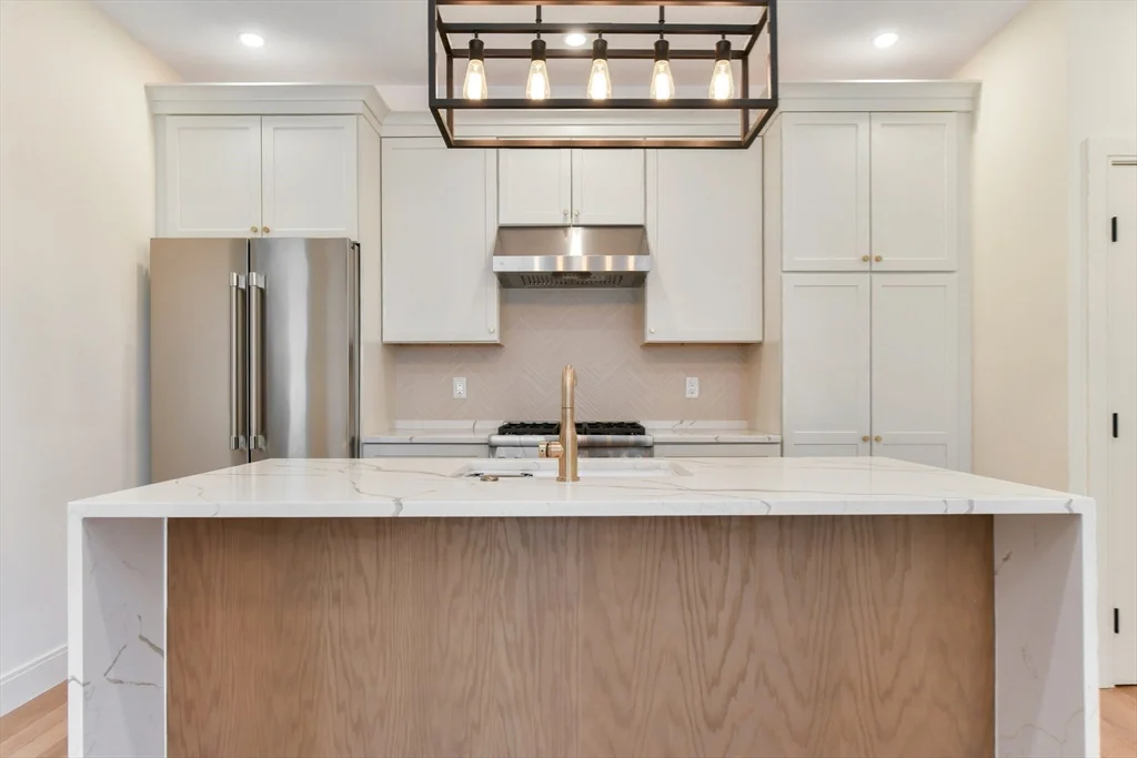 2 bed, 2 bath apartment for rent at 36 Mckone St Unit 1, Dorchester — photo 2 of 32