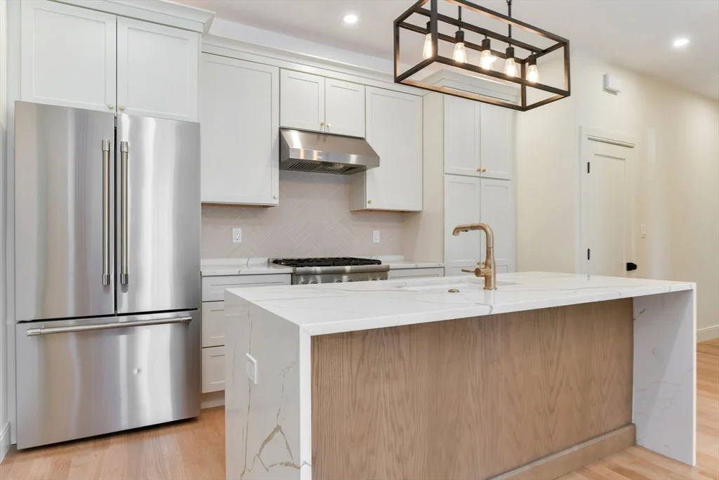 2 bed, 2 bath apartment for rent at 36 Mckone St Unit 1, Dorchester — photo 6 of 32