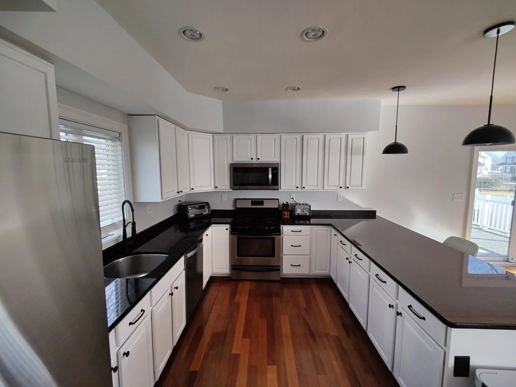 3 bed, 2 bath apartment for rent at 36 Monroe St, Norwood — photo 3 of 19