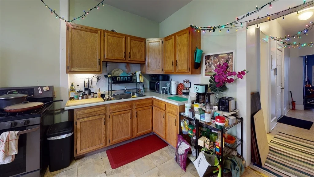 3 bed, 1 bath apartment for rent at 36 Mozart Unit 2, Jamaica Plain — photo 2 of 10