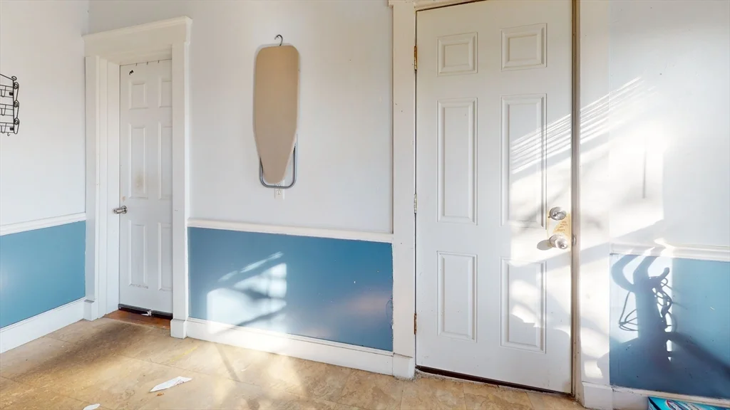 3 bed, 1 bath apartment for rent at 36 Mozart Unit 3, Jamaica Plain — photo 2 of 4