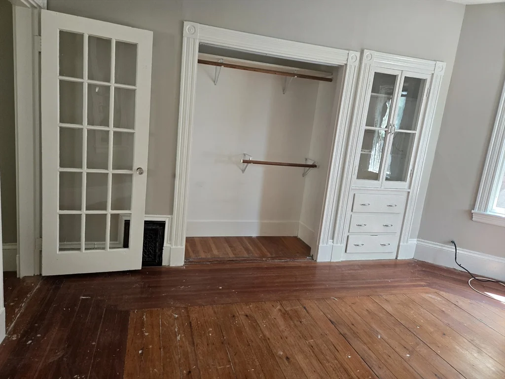 3 bed, 1 bath apartment for rent at 36 Msgr Patrick J Lydon Way Unit 2, Dorchester — photo 4 of 12