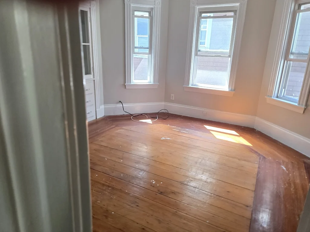 3 bed, 1 bath apartment for rent at 36 Msgr Patrick J Lydon Way Unit 2, Dorchester — photo 6 of 12