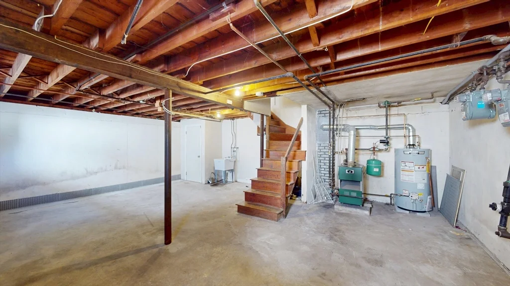 3 bed, 1 bath apartment for rent at 36 Nash St Unit 36, Bemis — photo 18 of 22