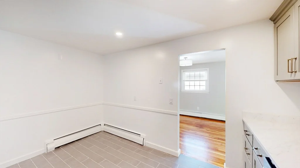 3 bed, 1 bath apartment for rent at 36 Nash St Unit 36, Bemis — photo 5 of 22