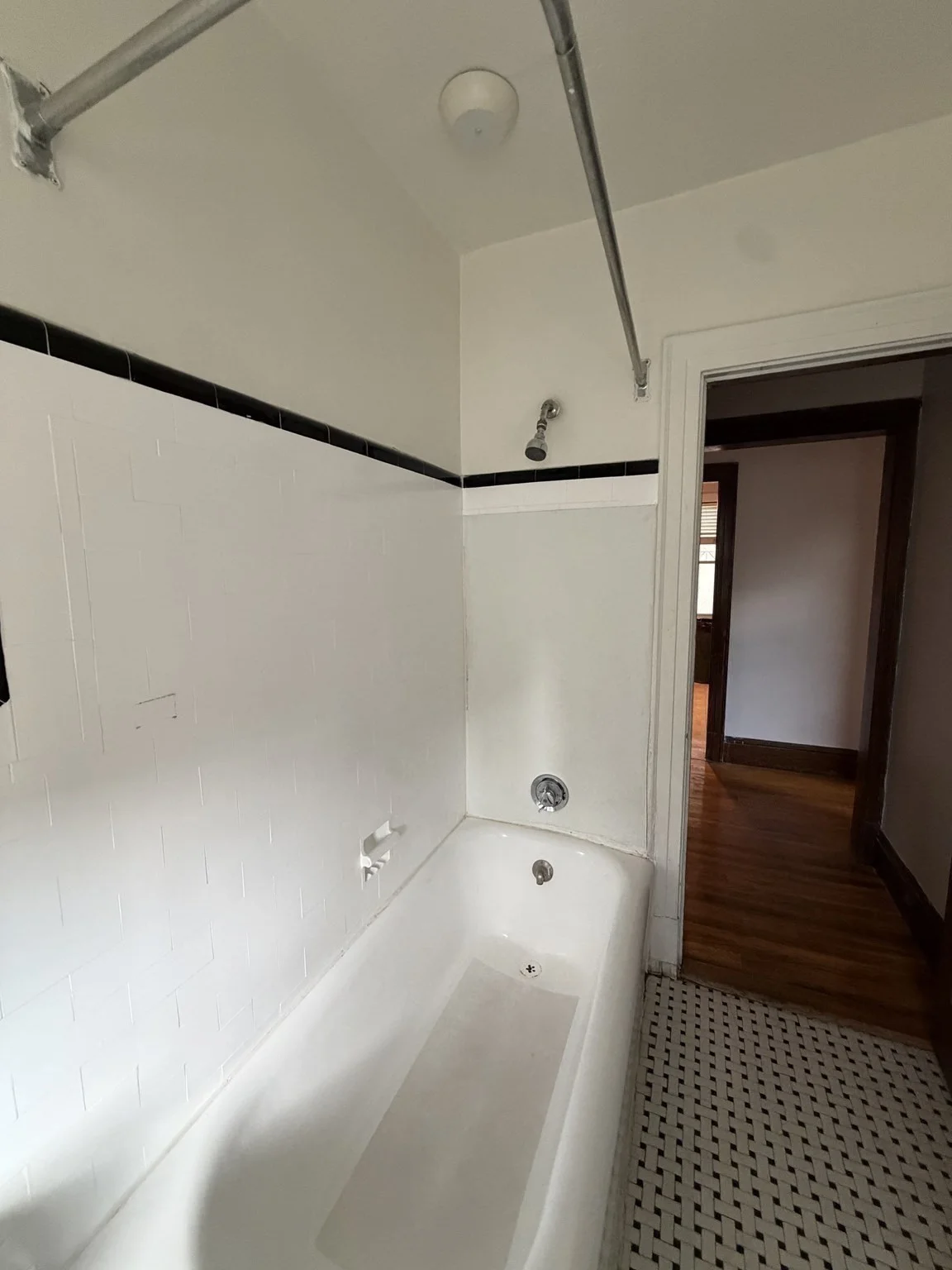 2 bed, 1 bath apartment for rent at 36 Newton St Unit 2, Waltham — photo 12 of 13