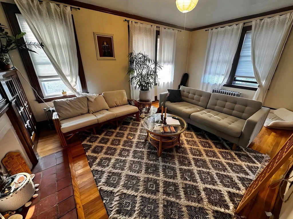 2 bed, 1 bath apartment for rent at 36 Newton St Unit 2, Waltham — photo 1 of 8