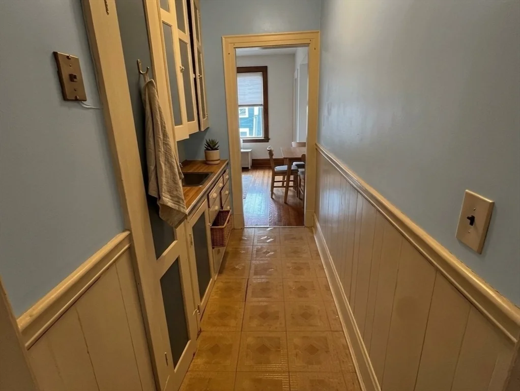 2 bed, 1 bath apartment for rent at 36 Newton St Unit 2, Waltham — photo 3 of 8