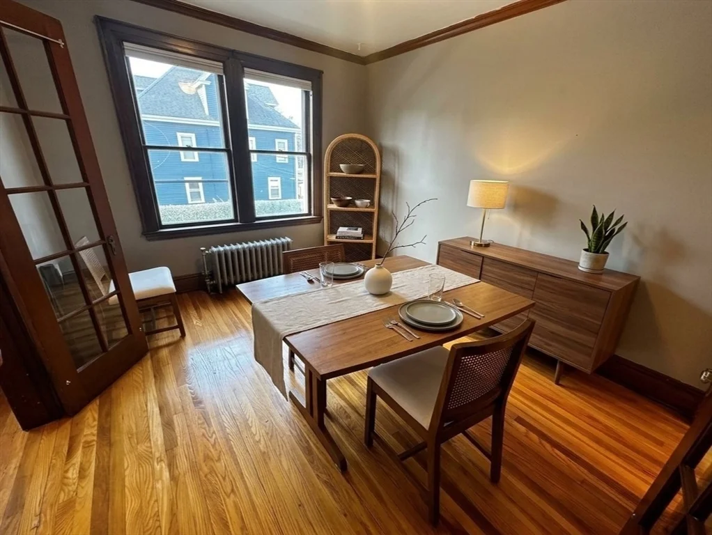 2 bed, 1 bath apartment for rent at 36 Newton St Unit 2, Waltham — photo 2 of 8
