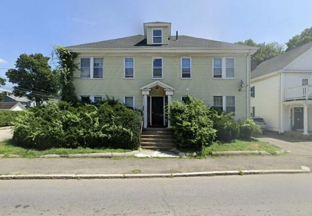 2 bed, 1 bath apartment for rent at 36 Newton St Unit 2, Waltham — photo 8 of 8