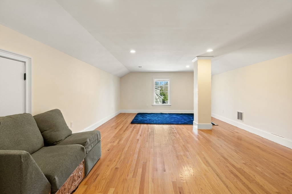 6 bed, 4+ bath apartment for rent at 36 Normandy Rd, Lexington — photo 26 of 32