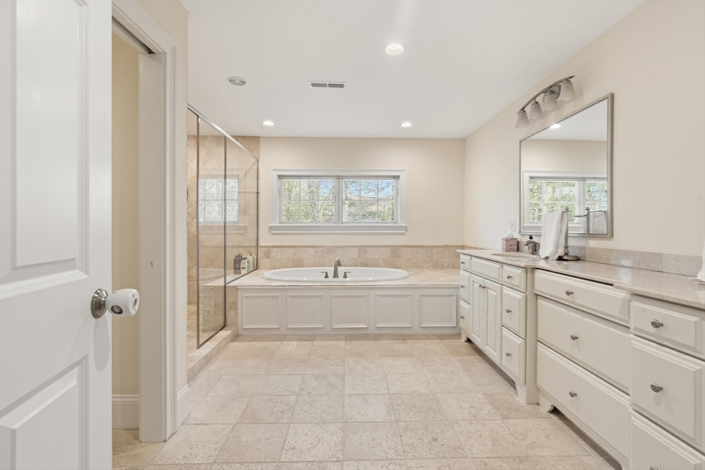 6 bed, 4+ bath apartment for rent at 36 Normandy Rd, Lexington — photo 13 of 32