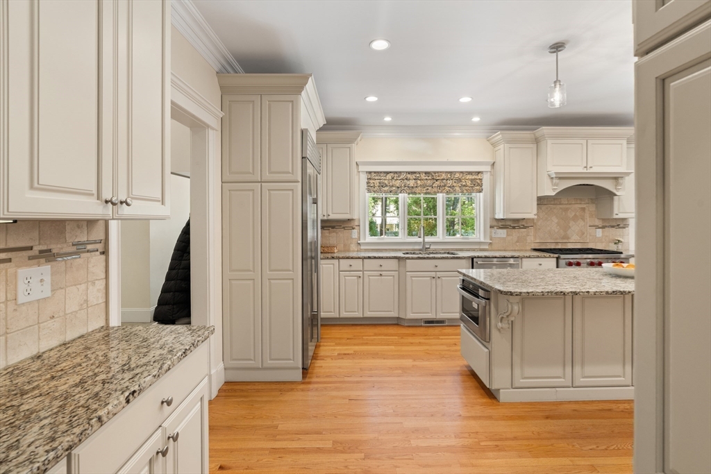 6 bed, 4+ bath apartment for rent at 36 Normandy Rd, Lexington — photo 10 of 32