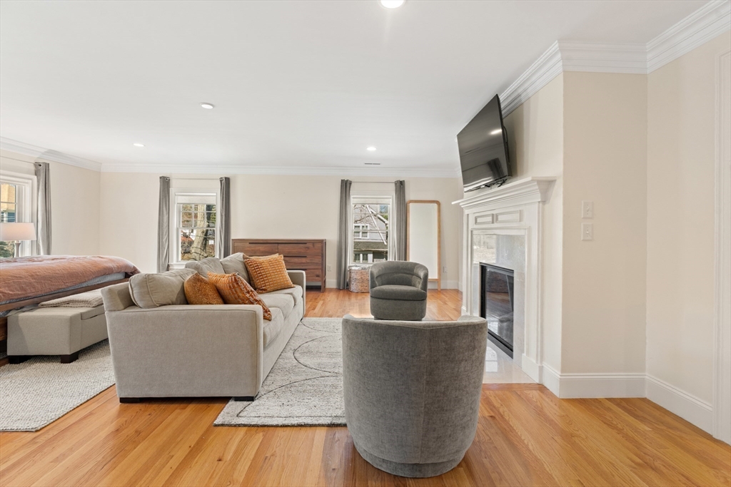 6 bed, 4+ bath apartment for rent at 36 Normandy Rd, Lexington — photo 11 of 32