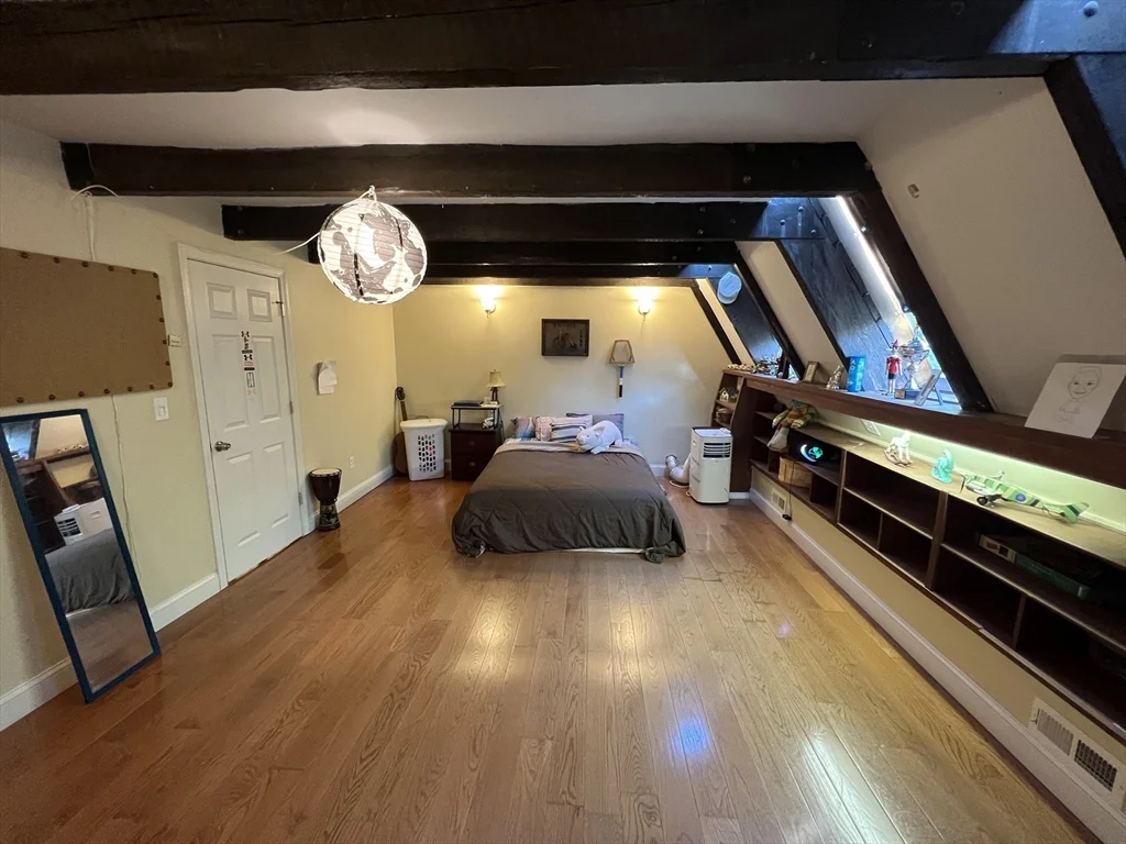 4 bed, 2 bath apartment for rent at 36 Oak Cliff Rd, East Weymouth — photo 25 of 40
