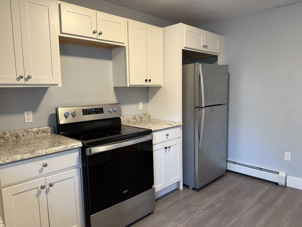 2 bed, 1 bath apartment for rent at 36 Oak St Unit 2, Downtown — photo 6 of 21