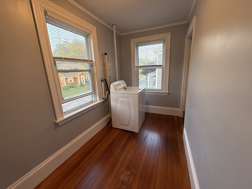 2 bed, 1 bath apartment for rent at 36 Oak St Unit 2, Downtown — photo 18 of 21