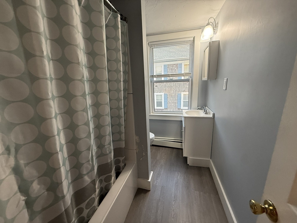 2 bed, 1 bath apartment for rent at 36 Oak St Unit 2, Downtown — photo 16 of 21