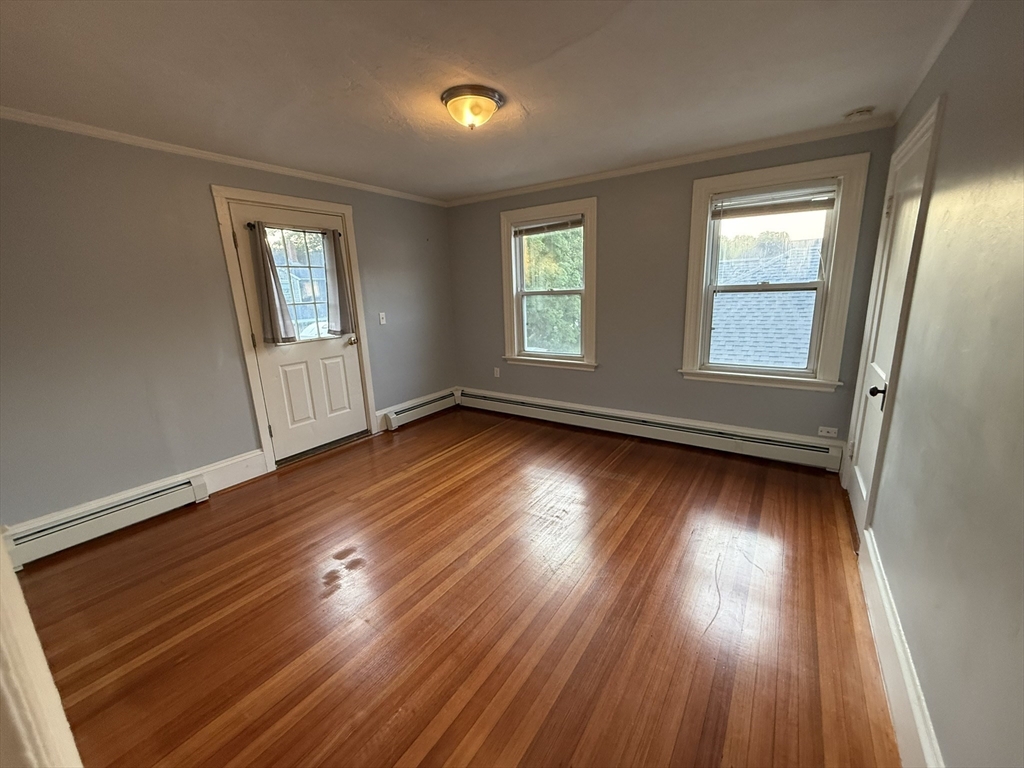 2 bed, 1 bath apartment for rent at 36 Oak St Unit 2, Downtown — photo 8 of 21