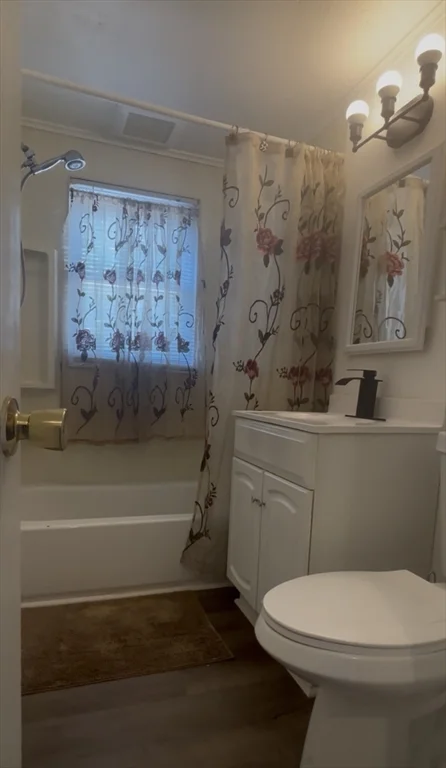 4 bed, 2 bath apartment for rent at 36 Oconnell St, East Springfield — photo 11 of 14