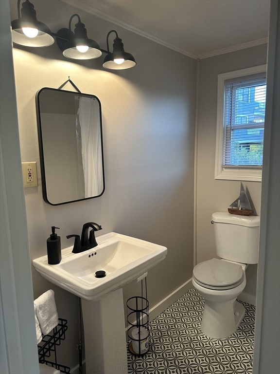 2 bed, 1 bath apartment for rent at 36 Old Point Rd Unit Short, Plum Island — photo 8 of 21