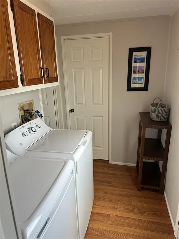 2 bed, 1 bath apartment for rent at 36 Old Point Rd Unit WINTER, Plum Island — photo 9 of 21