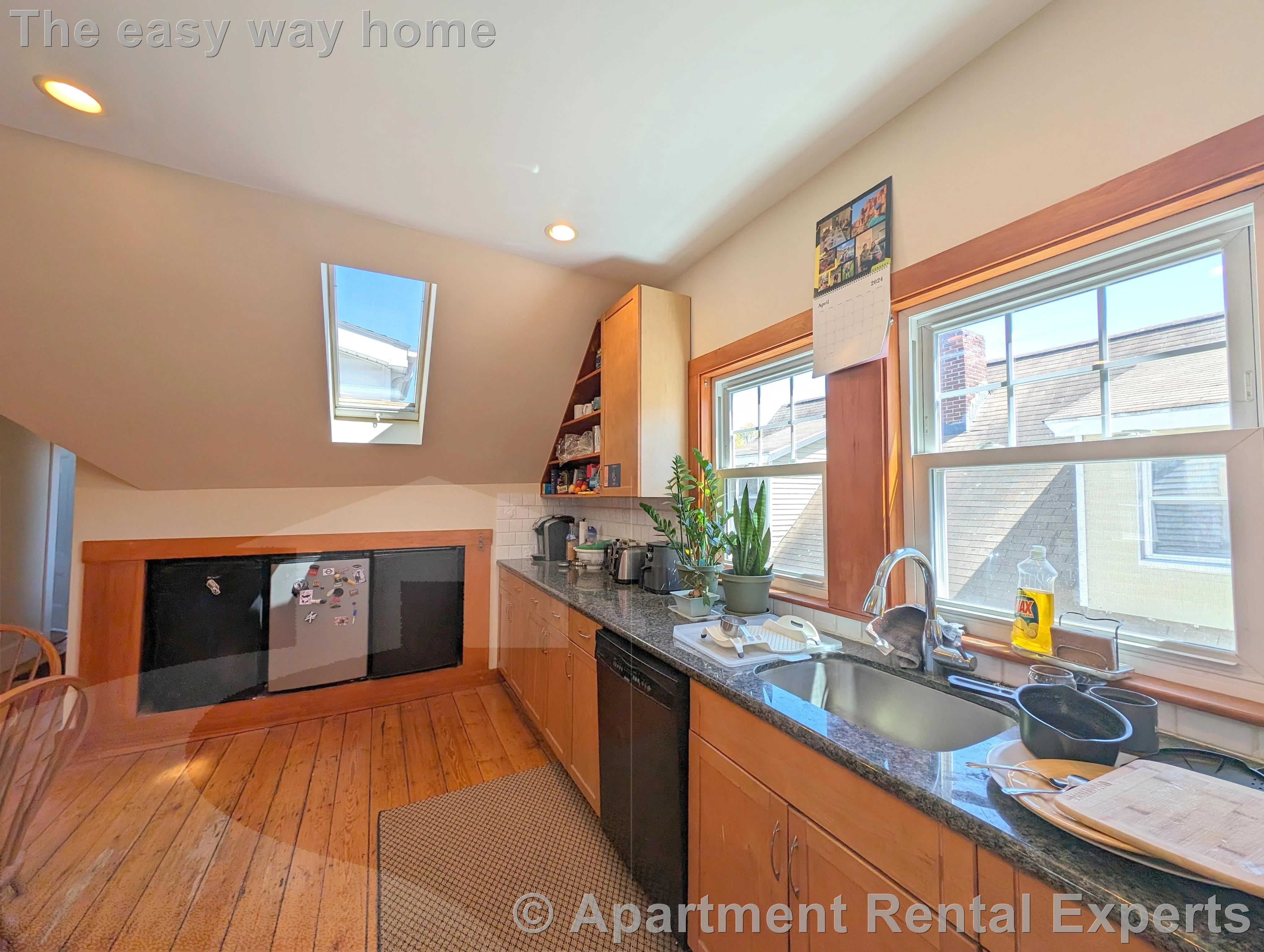 2 bed, 1 bath apartment for rent at 36 Orchard St Unit 3, Tufts — photo 2 of 18