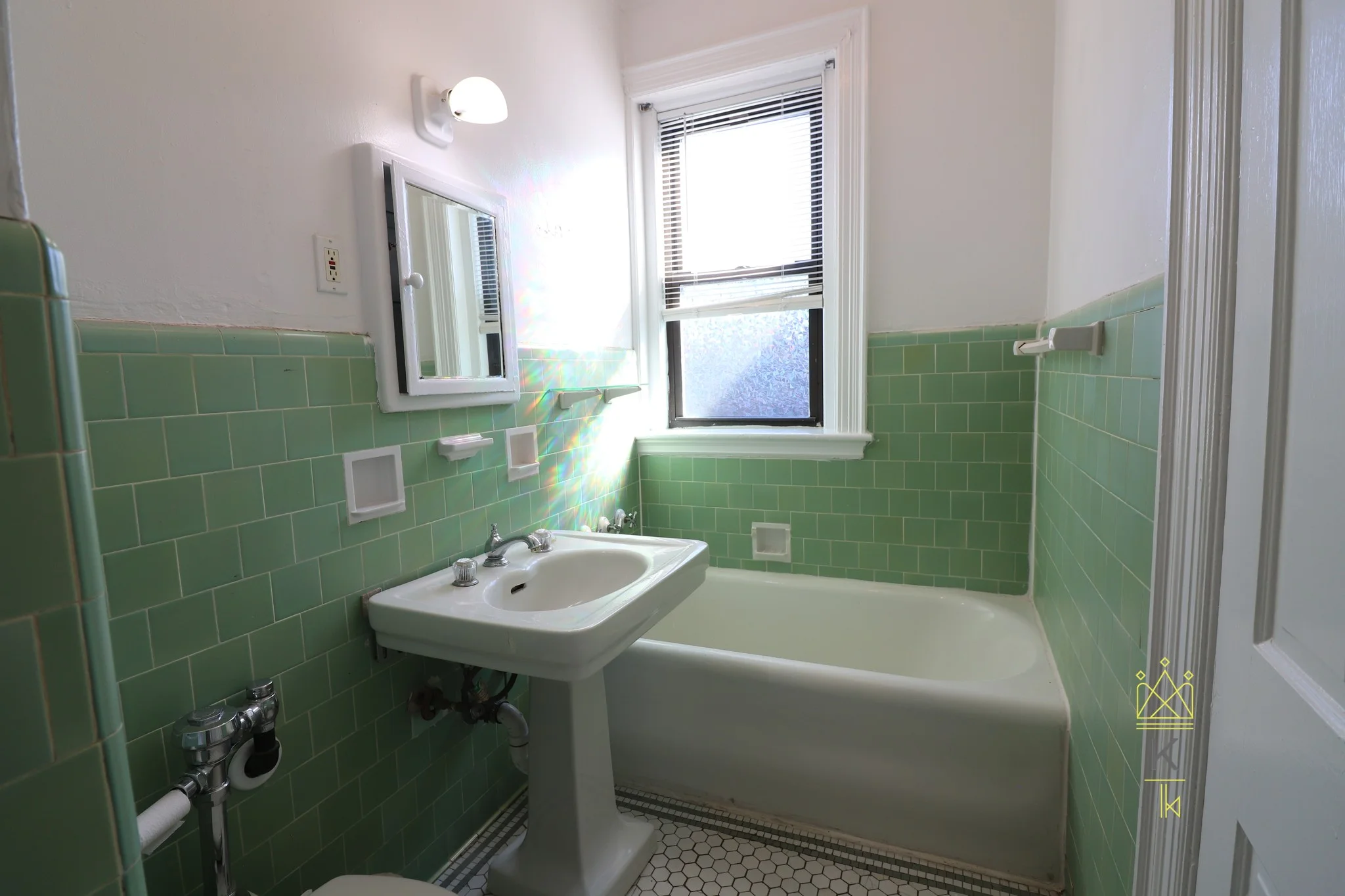 2 bed, 1 bath apartment for rent at 36 Park St Unit 6, Griggs Park — photo 11 of 12