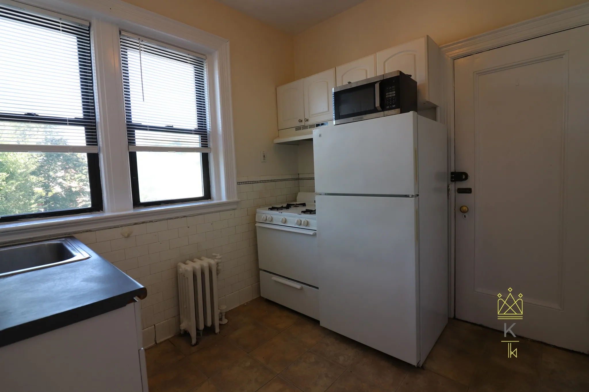 2 bed, 1 bath apartment for rent at 36 Park St Unit 6, Griggs Park — photo 8 of 12
