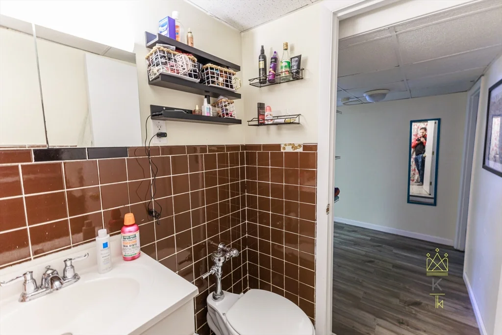 2 bed, 1 bath apartment for rent at 36 Park St Unit B10, Coolidge Corner — photo 8 of 11